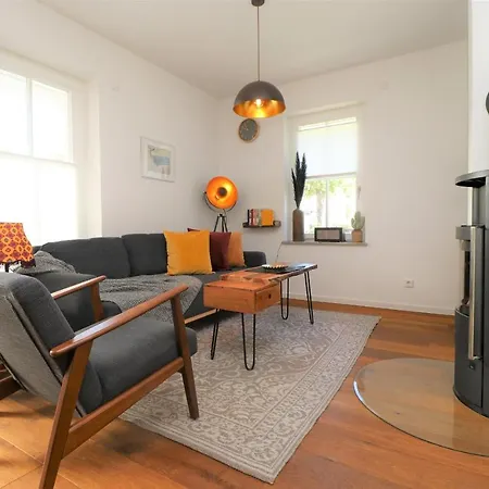 Sonnenseite App 09 * Wustrow (Fischland)